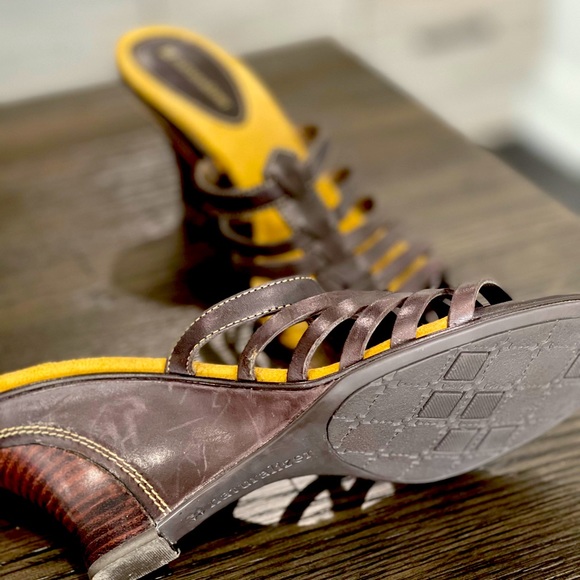 Naturalizer Size 9 Dainty Wedge - Picture 4 of 7